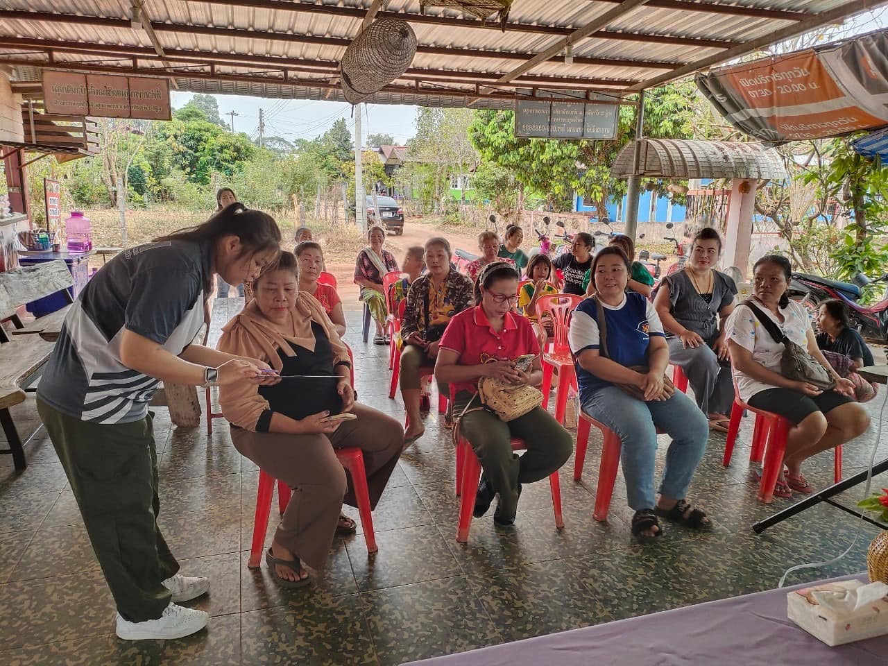 กิจกรรมการพัฒนาธุรกิจสตาร์ทอัพ  ทางสาขาวิชาการจัดการข้อมูลธุรกิจ  ได้ลงพื้นที่จัดกิจกรรม เมื่อวันที่ 8 มีนาคม 2567  ณ บ้านจิกลุ่ม หมู่ ๒ ตำบลจิกเทิง  อำเภอตาลสุม จังหวัดอุบลราชธานี 